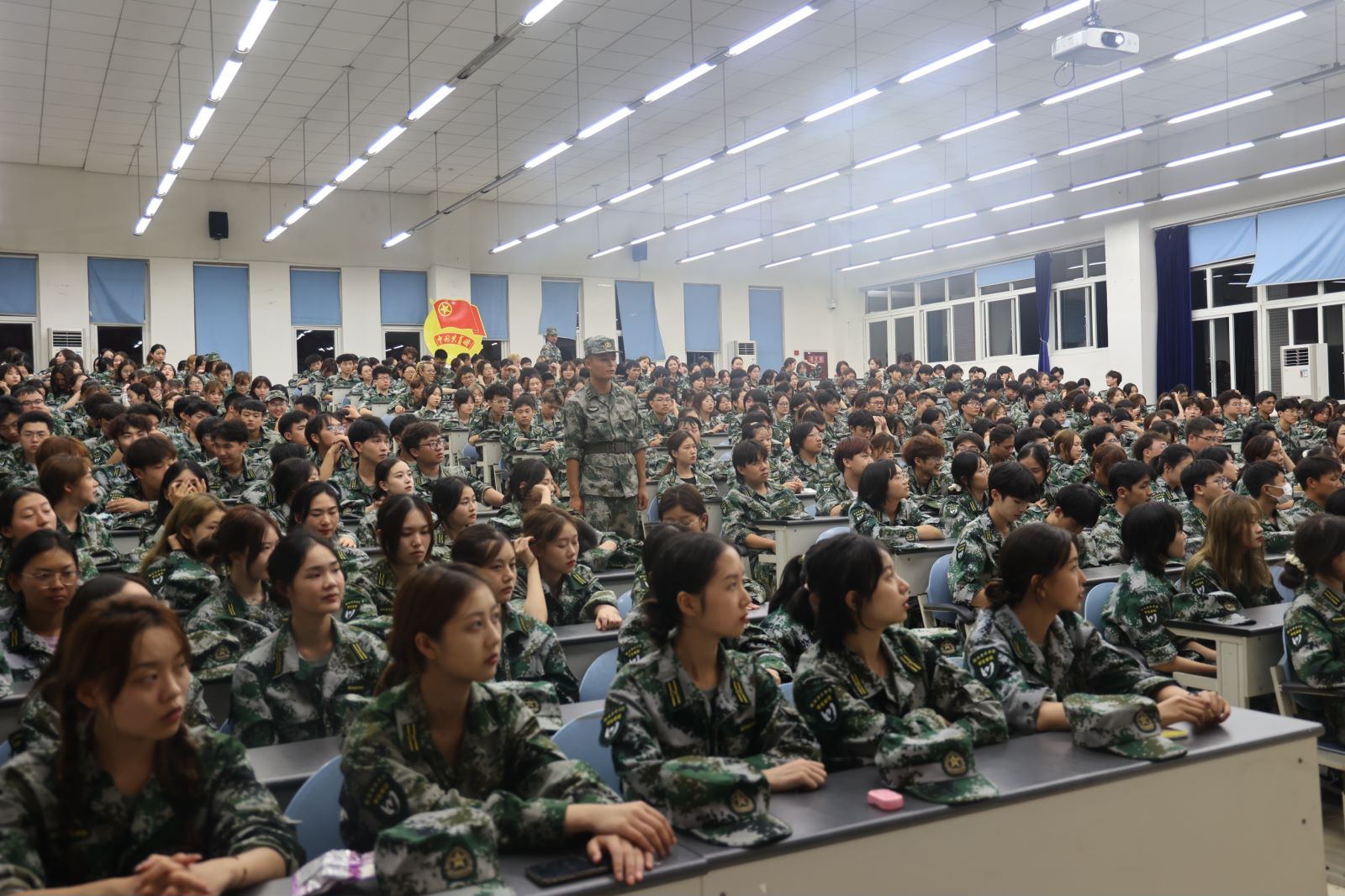 5全体学员.jpg 5全体学员.jpg